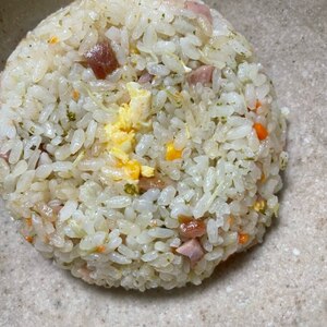 炊飯器で♪コクありチャーハン・・・風。